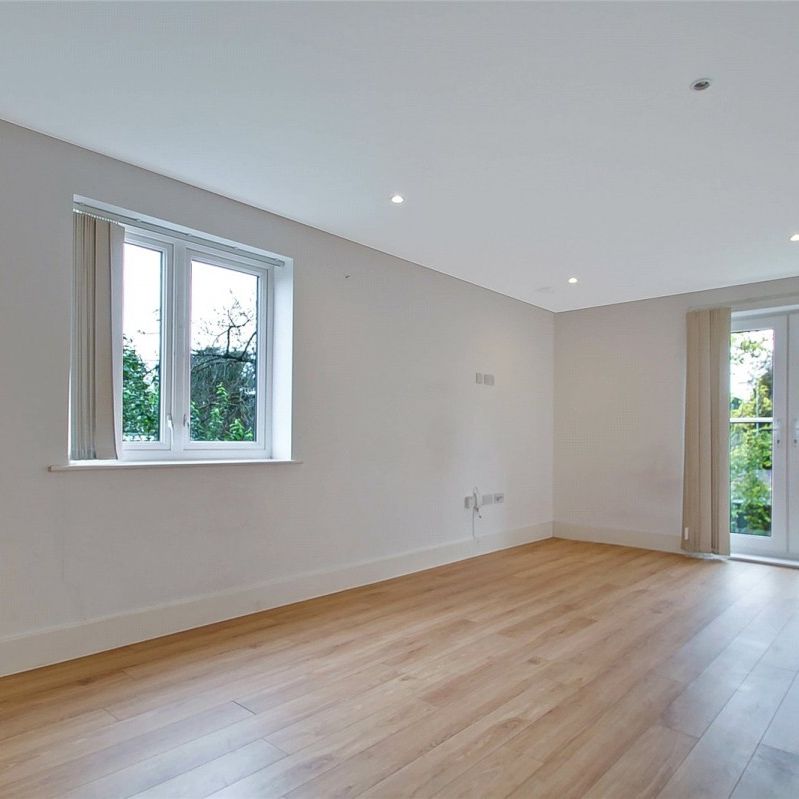 Central House, HA4, Ruislip Manor - Photo 1