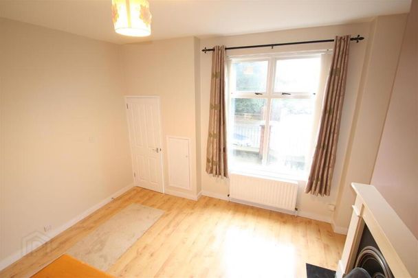 8 Red Row, Ballynahinch, BT24 8BQ - Photo 1