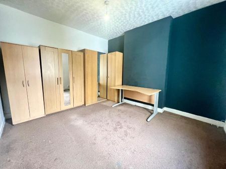 4 bedroom terraced house to rent - Photo 3