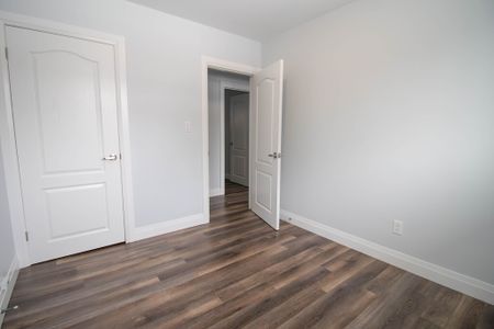 Newly Renovated 3-Bedroom Main Unit for Rent!! - Photo 5