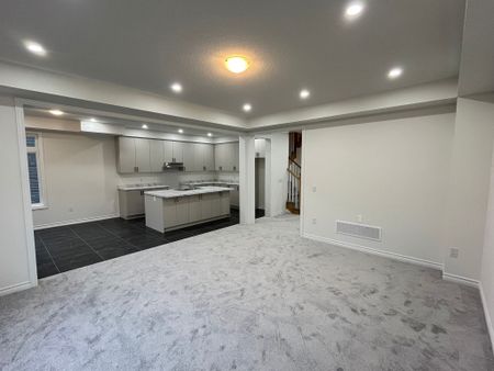 For Lease - 10 Sassafras Road, Springwater, Ontario - Photo 2