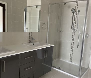 Private and Gorgeous! - Photo 3