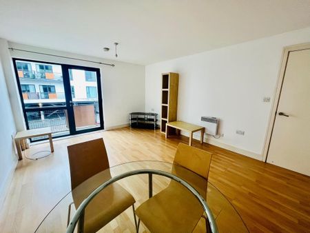 2 bedroom apartment to rent - Photo 2