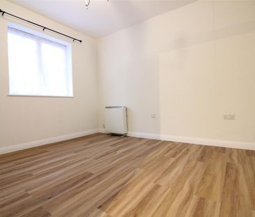 Warwick Road, West Drayton - Photo 5