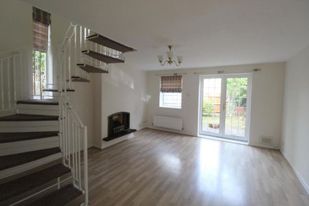 2 bedroom semi-detached house to rent - Photo 2