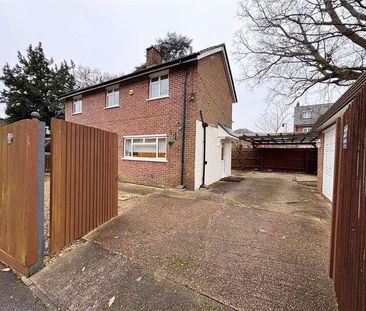 St. Wilfrids Way, Crawley, West Sussex, RH11 - Photo 2