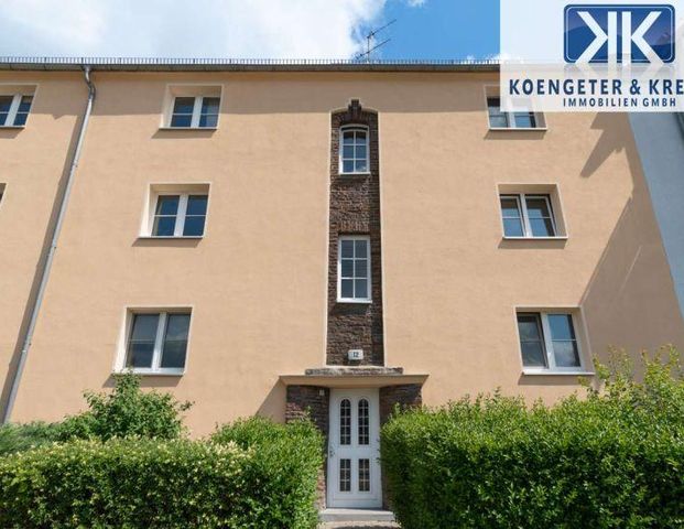 EINZIEHEN & WOHLFÜHLEN // 2-Raum-Wohnung in ruhiger Lage // Tageslichtbad und Dusche - Foto 1