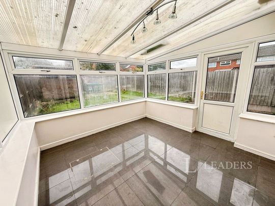 4 bedroom semi-detached to rent Wood Hill Rise, Coventry, CV6 - Photo 1