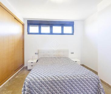 3 bedroom luxury penthouse for rent in Valencia, Spain - Photo 2