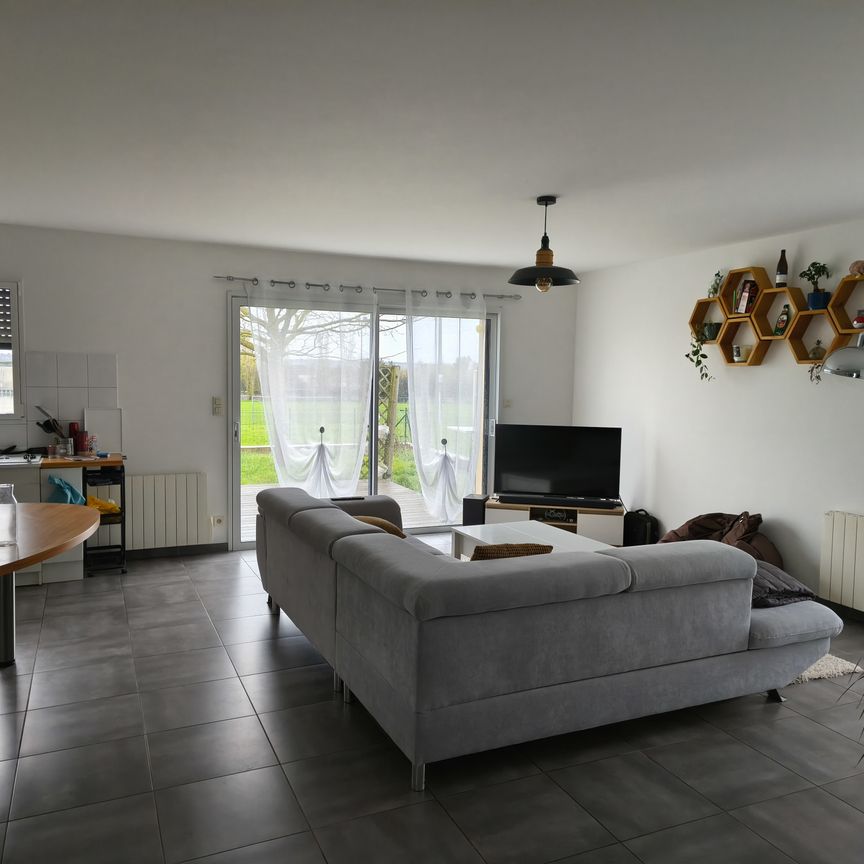 Location Maison 3 pièces 87m² VAIR SUR LOIRE 44150 - Photo 1