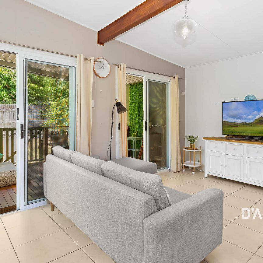 7 BLACKBUTT ST - Photo 1