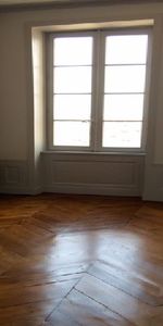 APPARTEMENT T2 RUE DE L'ANNOCIADE , Lyon - Photo 3