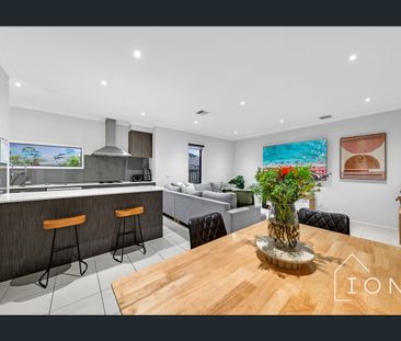 I O N | 3 9 | R O Y A L O A K | D R I V E - Photo 1