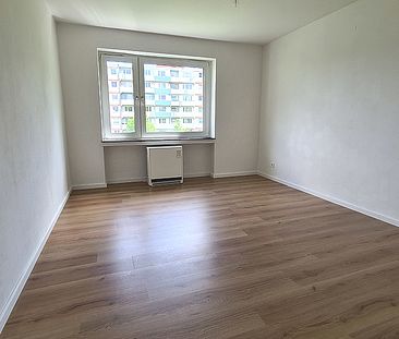 Schönes Wohnen, in Duisburg 3,5-Zimmer-Wohnung mit Balkon, lichtdurchflutete Räume, Bad mit Dusche - Photo 4