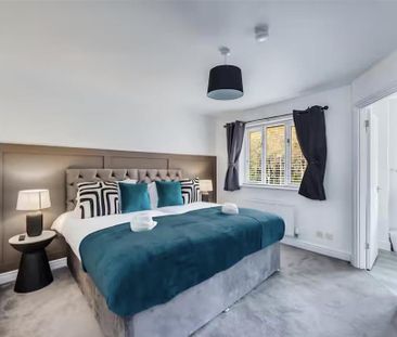 4 bedroom detached house to rent - Photo 6