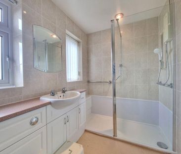 3 bedroom detached house to rent - Photo 6