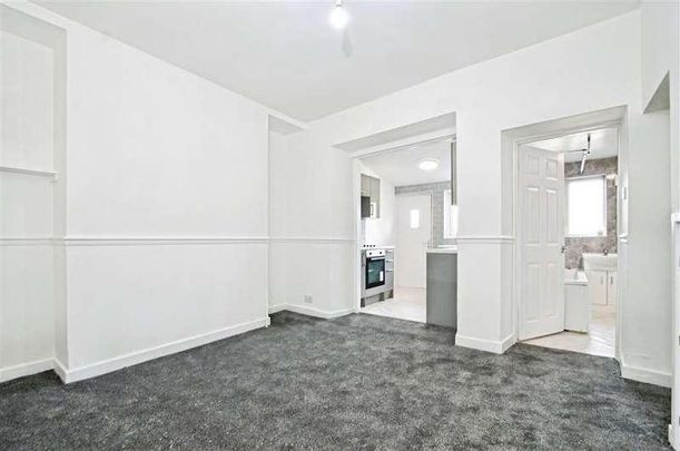 Tower Street, Pontypridd, CF37 - Photo 1