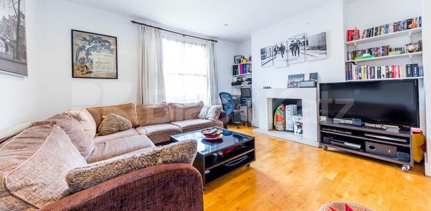 Spacious 1 bedroom flat to rent mins away from Regents Park - Photo 1