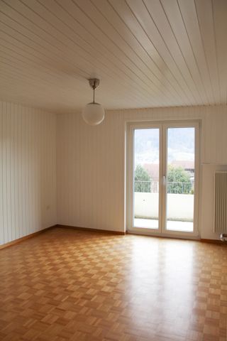 Appartement de 3.5 pcs au 1er étage avec balcon et galetas - Photo 2