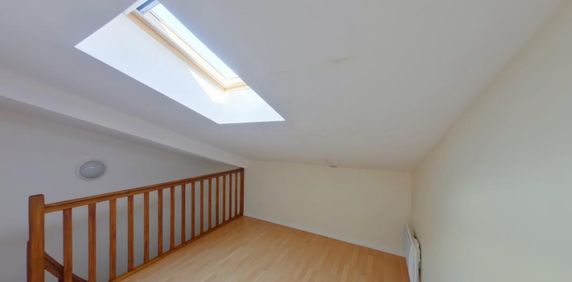 Location Appartement 2 pièces 32m² MONTMORILLON 86500 - Photo 2