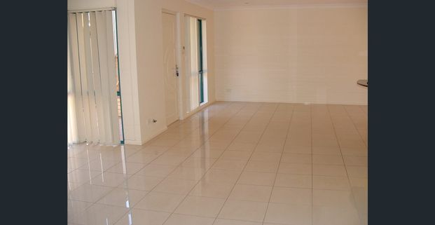 Modern Townhouse, Great Location - Photo 1