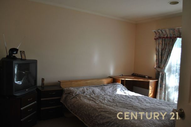 Neat Family Home in Peaceful Springvale Pocket - Photo 1