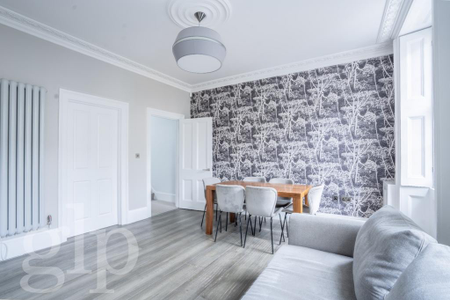 3 bedroom apartment to rent - Photo 4