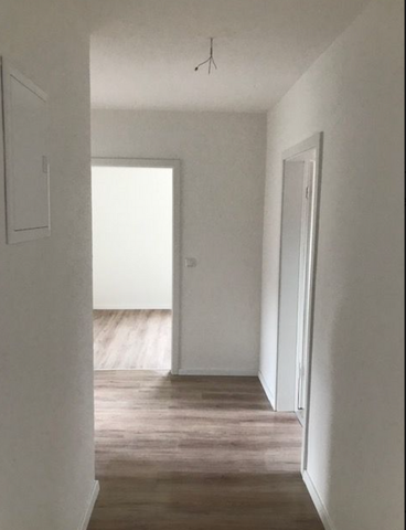 Helle 3-Raum-Wohnung im Erdgeschoss zu vermieten! - Photo 5