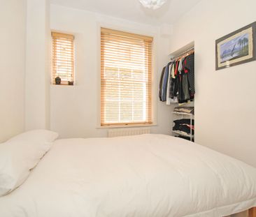 1 Bed Flat, Fanshaw Street, N1 - Photo 3