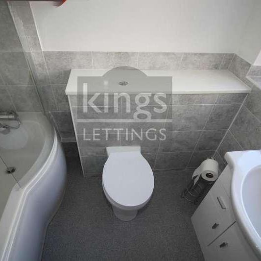 Queens Road, Waltham Cross, EN8 - Photo 1