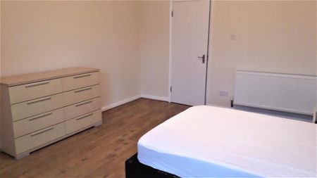 5 bedroom house share to rent - Photo 4