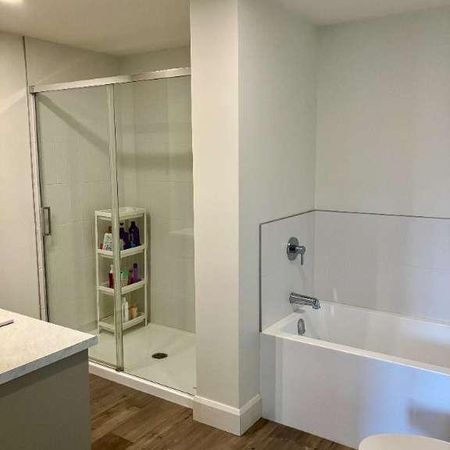 Bail à céder rapidement – Grand 4 ½ - **Tout inclus** - Photo 3