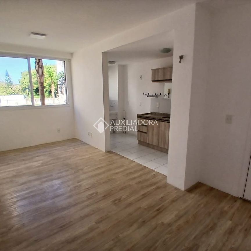 Apartamento com 2 quartos e 47m² para alugar em Cavalhada, Porto Alegre. - Photo 1