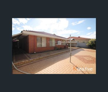 37 Spyglass Circle, Canning Vale, WA 6155 - Photo 2
