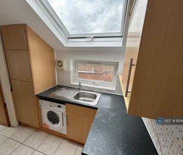 1 bedroom flat to rent - Photo 6