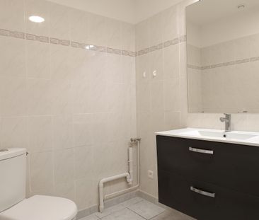 Location Appartement 2 pièces 39m² NARBONNE 11100 - Photo 3