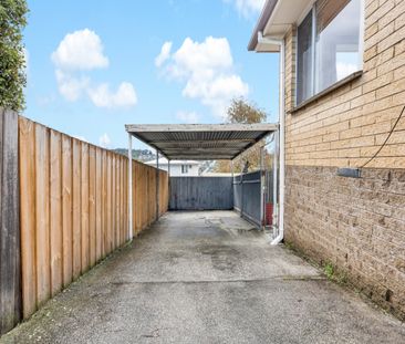 Charming Family Home - Photo 2