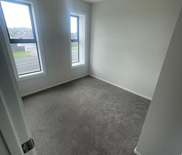 Brand new townhouse with great location - Photo 3