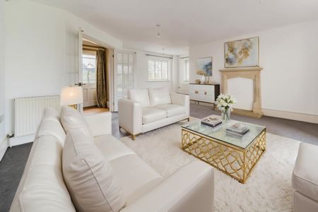 5 bedroom detached house to rent - Photo 2