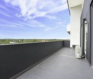 Top-Floor Penthouse with Dual Balconies | District Views - Photo 4