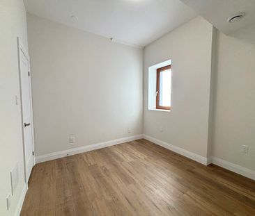 For Lease - 6 Caithness Street Unit# 5, Haldimand, Ontario - Photo 3