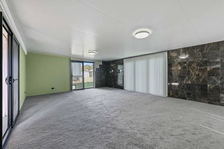 Charming 1950s Home with Character & Convenience - Photo 4