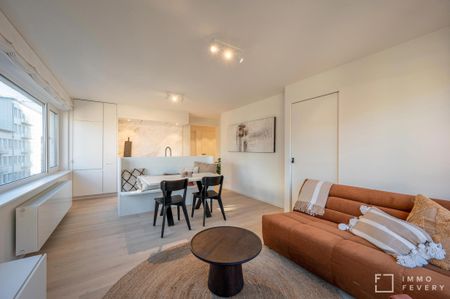 Lichtrijk hoekappartement op een centrale ligging te Knokke, volledig gerenoveerd! - Foto 2