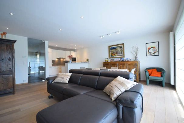 EXCLUSIEF APPARTEMENT IN GROENE EN RUSTIGE OMGEVING NABIJ HET STERREBOS - foto 1