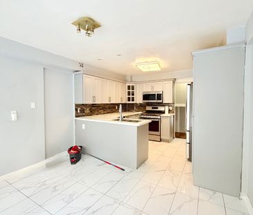 For Lease - 41 Broadbridge Drive Unit# Room 1, Toronto, Ontario - Photo 3