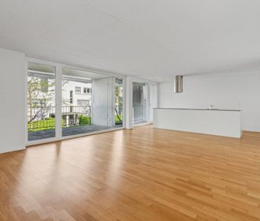 Die Sonne auf dem Balkon geniessen - Photo 2
