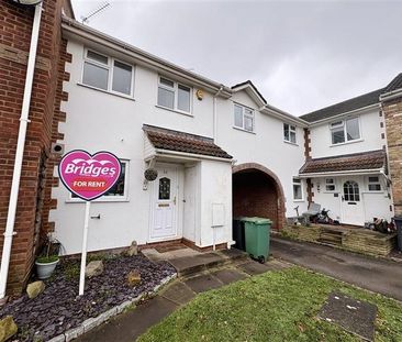 Albert Road, Bagshot, Surrey, GU19 - Photo 1