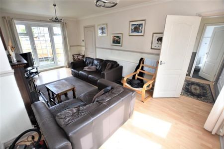 5 bedroom house to rent - Photo 2