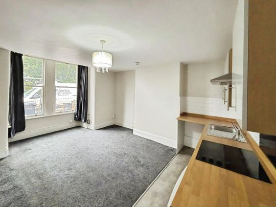 2 bedroom Flat To Let Total Size: 657 SQ FT - Photo 1