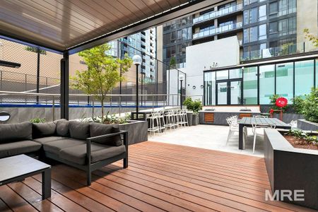 161/100 Kavanagh Street, Southbank - Photo 2